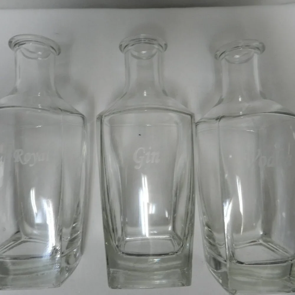 Vodka Gin Crown Royal Set 3 Decanter Bottles w/ Lid 10
